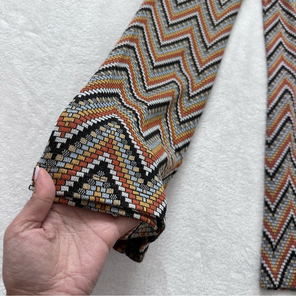 UO Urban Outfitters Bryn Pull-On Flare Pant in Orange Zigzag Size Small - Picture 11 of 13